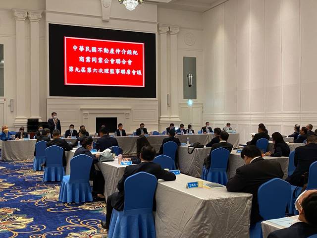 1332517_bef1cf94195fcd8d9e6528978d48aacb