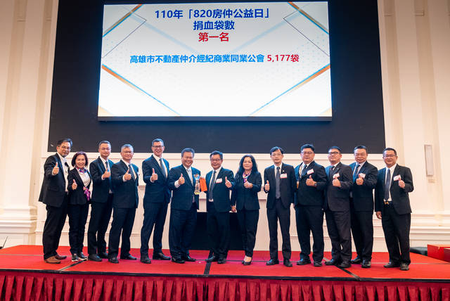 1334415_9ecdadb773c202272dc06f543c65e383