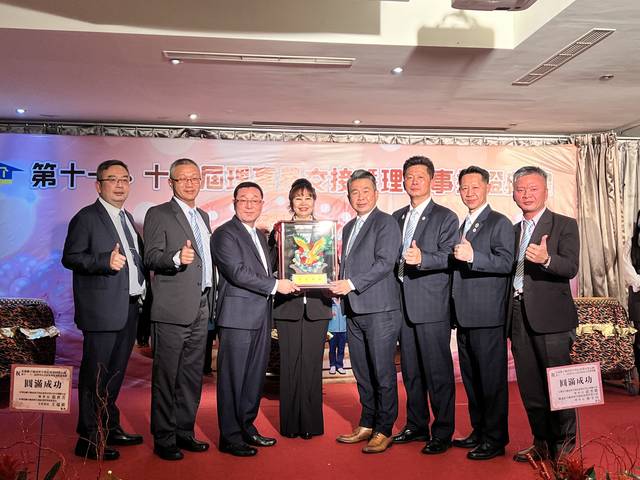 1336552_f839679170c94ed7b8f94b9a46f79e63