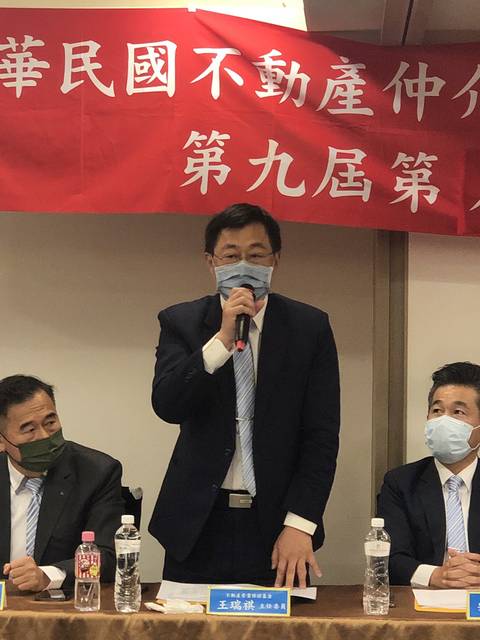 1340090_bd5ba28a51838d31d39fc064b43b0574