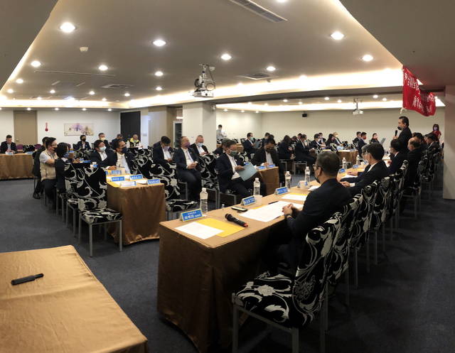 1340094_068ad7ee56a1d94a1c6252e690e9e581