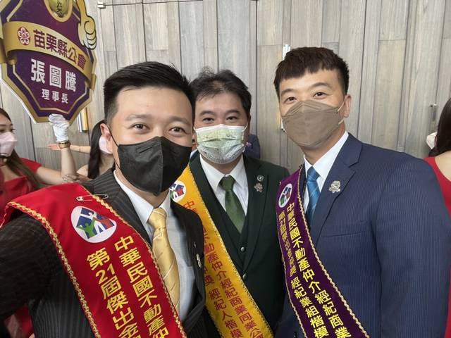 1347425_ac7fdcc8ed69f73d50136f3120eecd9f