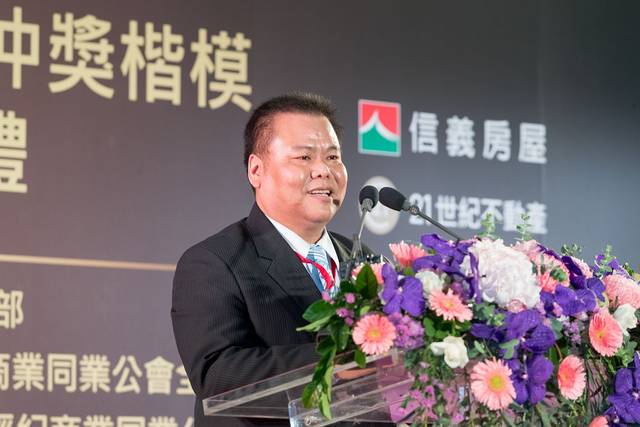 1347667_8681647aa2ebabf5cb61d6a71b06cf99