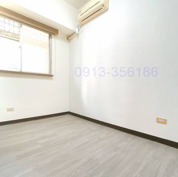 全新裝潢電梯美4房+平面車位