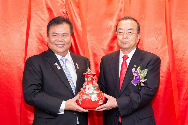 1356624_6941ad0ef812e9955560e63667587310