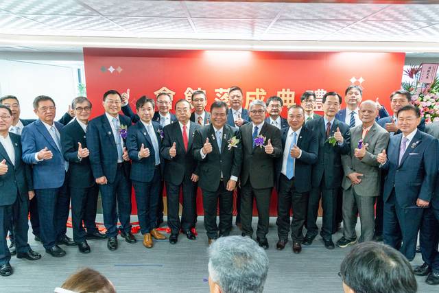 1356625_5afaec2e4ebe5a4f7d0ce3da15e92530