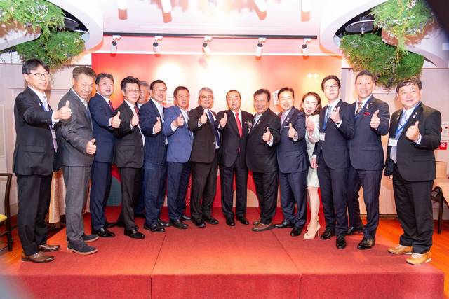 1356626_54aaa9397bff4db81a7f37efaa794264