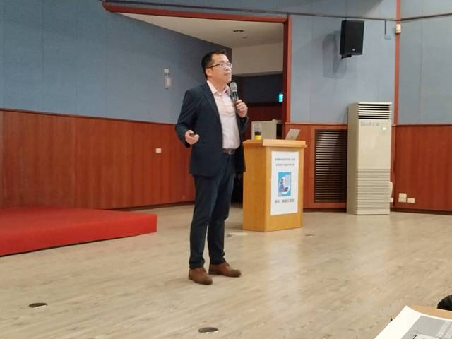 1357184_f49b1cd5d883e17813745de4d5a8934c