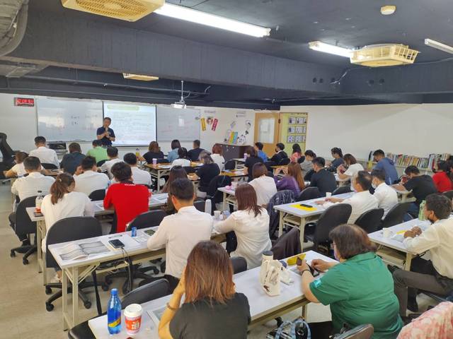 1361915_b128a4d749f73f9fe98d4afd2b6488c1