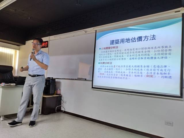 1363549_9c77e81463b4247e5e3491d9af2da1d0