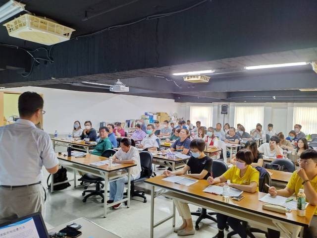 1363550_81c30151481c43caf0c20f1d37fc91fe