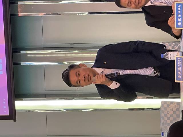 1364589_08436c0a7706e6754a6177d1f300a6b7