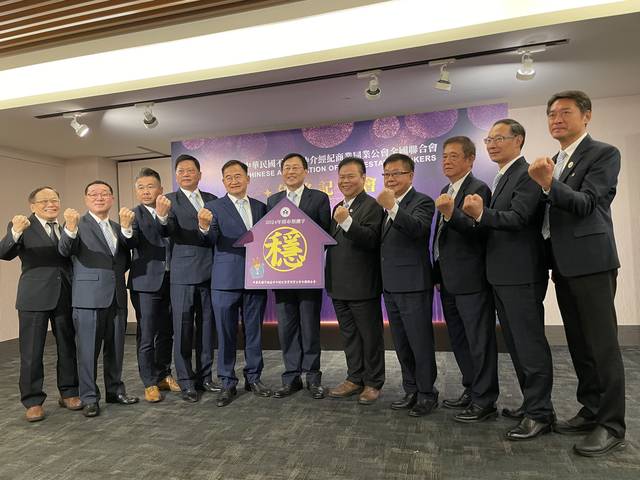 1365893_debb0cef2b9703523a70c96150c0573e