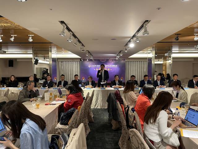 1365894_4e1a9b7e8cfd4e3cabe8b12b57666eb0