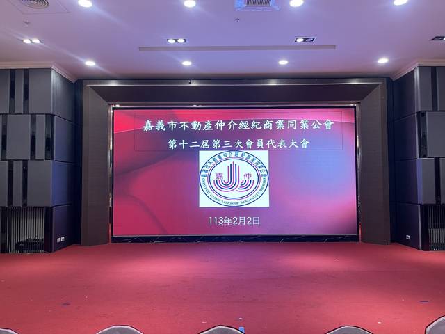 1366942_a0bbe4de550642b895363f357e89162b