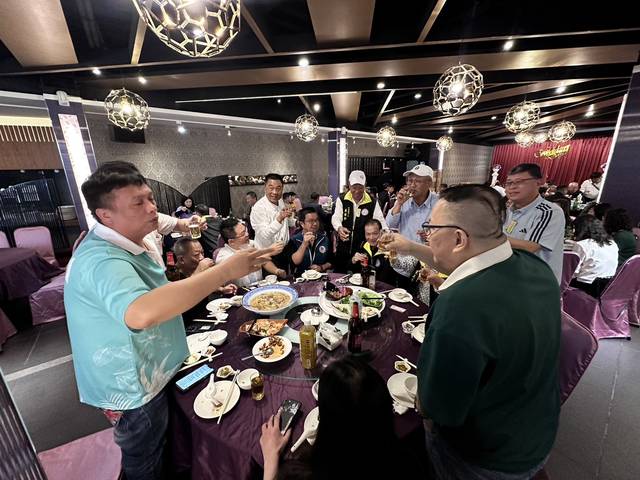 1367705_cd44aa0edee3c96ab617f97230e91bac