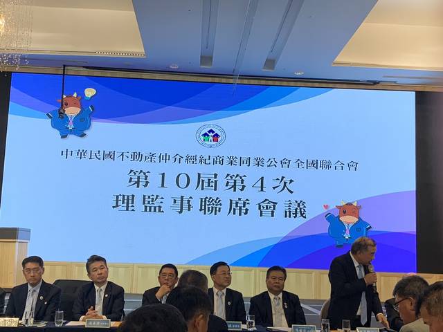 1367772_dd6d6da558e5844ae8ade33b95157f8f