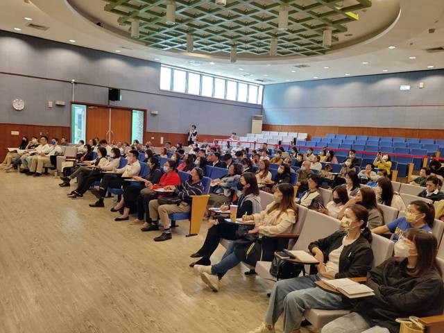 1367807_606b94a2c90449cf114558b4199eedb4