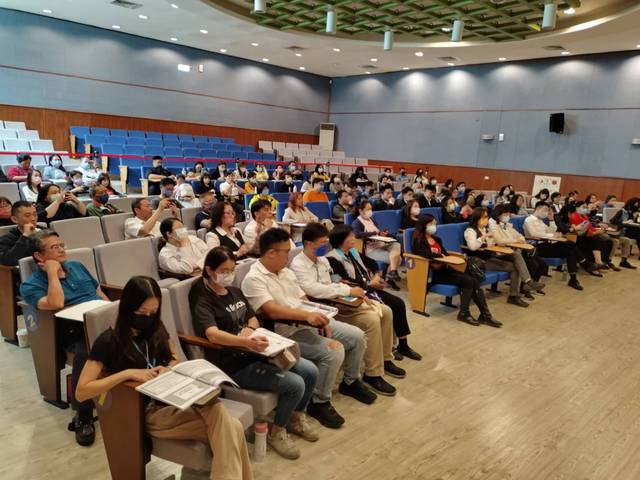 1367809_e53915bfae76a2ae45ee4fce31f90d43