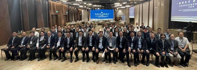 1367891_c6c91d18bc11cfdfded57ba81edd6a98