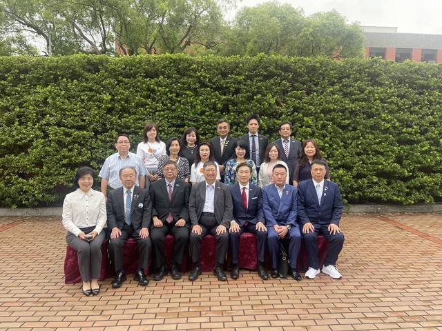 1368381_ba1541ce86258fa069646471a91c21ed