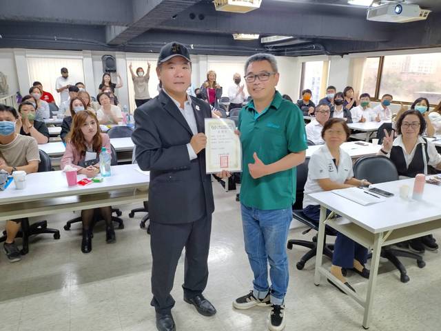 1368431_d8764c6ddd89f8020c9aaf395ca014ab