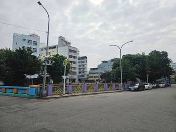 潭子買屋 中區商圈稀有透天