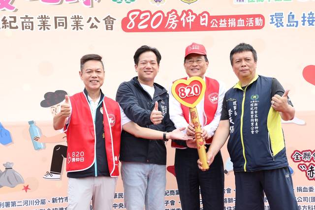 1377853_16ba5cd8d75ef6008dd8aa16455630af