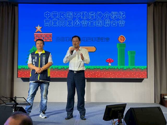 1377866_4fe4274025ca2220fe490194742069ab