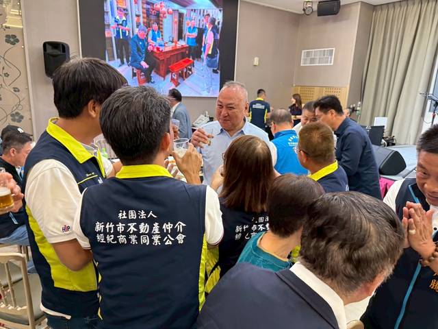 1377878_a186af46136191c103fb900742ef142c