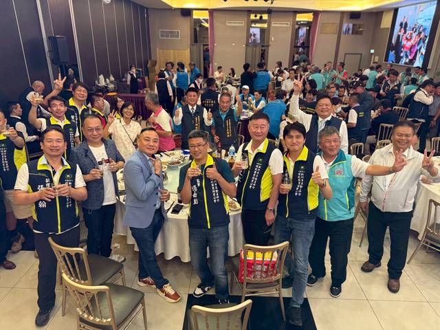 1377882_565af2662b9abe138bbd03260fe7d3cb