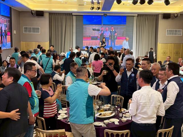 1377885_1e4d57dbeec3b19d30172122b54aaca4