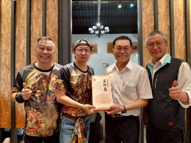 1378295_639ff35899094d4fe210708e0de93588