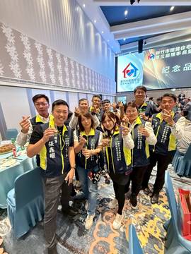 1378361_bc698c68e40991bb99b8c270d17804a3