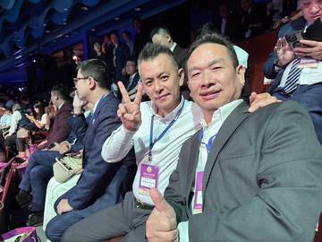 1378717_1c597e881d87dd0f97094b8c87fe033b