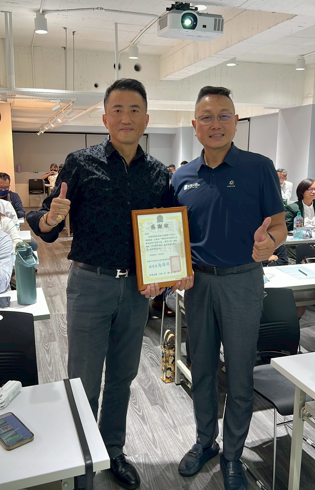 1379366_16a4e009d79db5d82350e3332c2baf9b