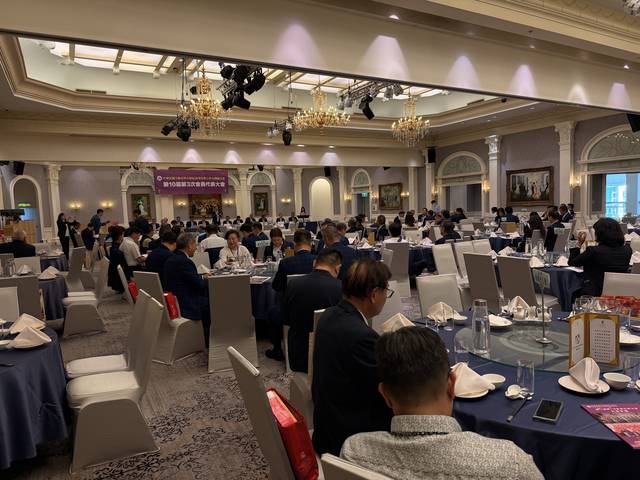 1378823_a9d223b35c6b48df8bfd49f84db31d9c