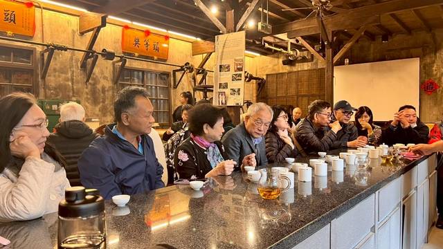 1379189_cabe5e57ac336d94efa5b8c7f3fdeb00