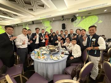 1379171_59c8416492d712f574ae1da4ac4639d2