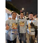 114年11月23日假日不停歇！公益不間斷！李天保理事長 與 總幹事賴佩珍 前往台北市總統府，參加台北市公會舉辦之幸福家園公益路跑活動。