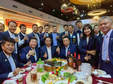 1379392_ccd18a36ff2fcce91556fffc21dce77b