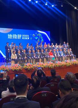 1379715_a0a8430ccbbfba0daf9654bf4ae3a22d