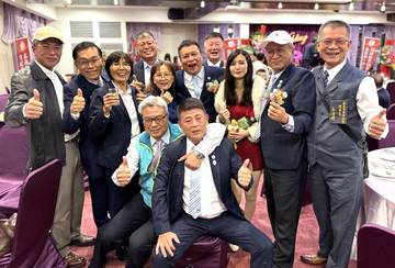 1380856_adc00fd0eaa96e0cb73dae706c2a5cf3