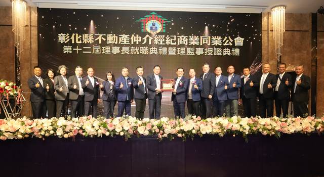 1381175_dd369e921eee412e60a9399da21aab0e