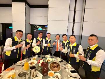 1382165_769e99b212252d282b108aaf7d4720a6