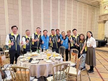 1382204_45cc73d29e77bfe45cb68263263f9e97