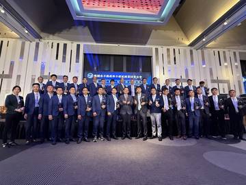 1382217_1b3403d2d7818d1941d9b50cc5344af0