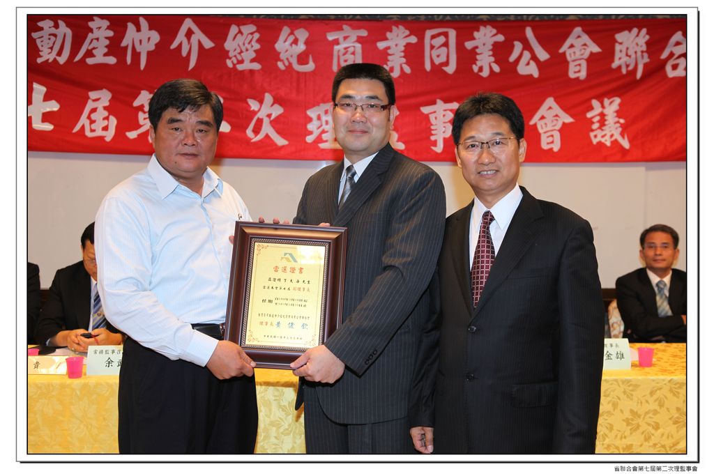 728685_9a284eb900be0e126847d6d85f6e4297