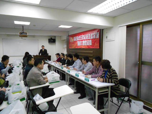 903889_b7032a4dd319a828281548ce8743ddbc