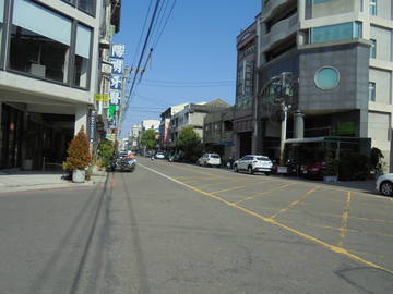 {租店鋪}新生路一樓店鋪{商業區}